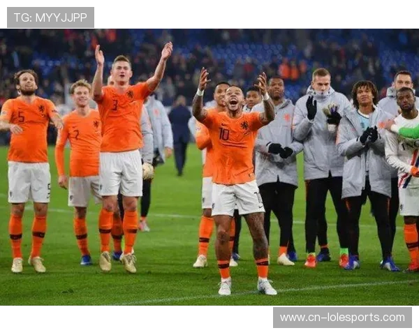 法甲焦点战：伊根-莱利红牌 马赛十人应战 里昂凭乌龙胜出